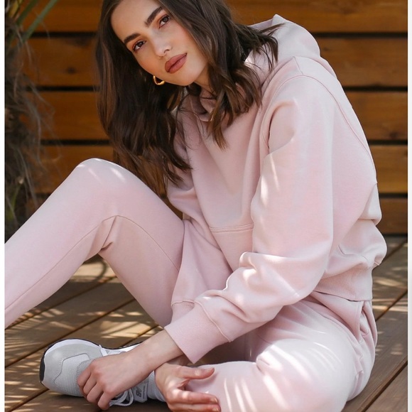 🛍️NWOT BTL PINK BEST FRIEND HOODIE 🛍️ - Picture 5 of 10